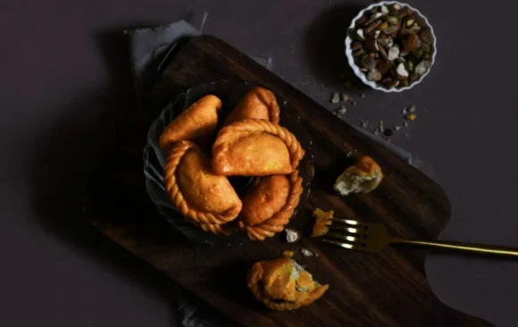 Gujiya