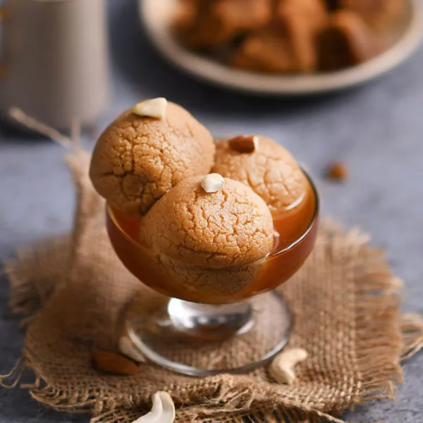 Vijay Dairy Special Product Gur rasgulla